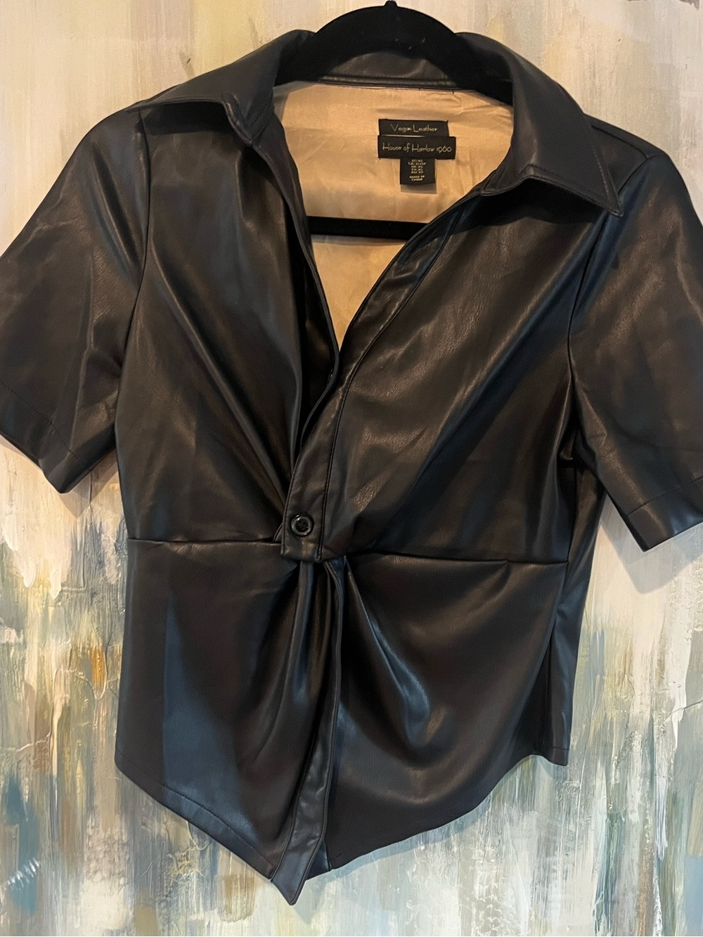 House of Harlow 1960 Black Vegan Leather Twist Front Top Size XS